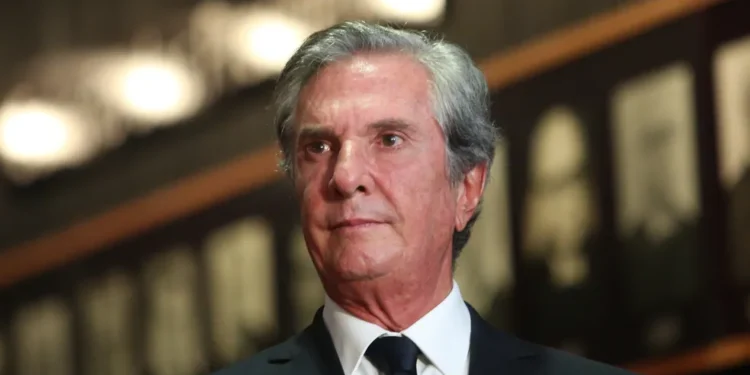 Ex-presidente Collor seguirá preso em Maceió até STF definir onde ele cumprirá pena, diz diretor da PF