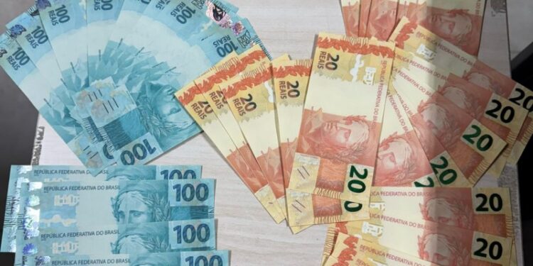 Homem é preso em flagrante quando tentava retirar R$ 3 mil em dinheiro falsificado em agência dos Correios