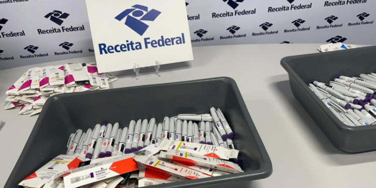 Receita Federal apreende outra carga de canetas Mounjaro no Aeroporto do Recife