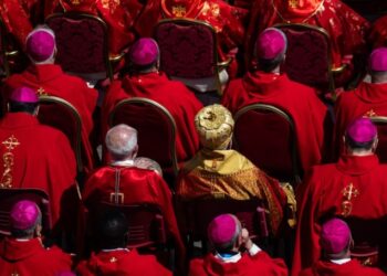 Conclave para escolher novo papa começa dia 7 de maio, anuncia Vaticano