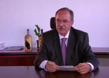 Justiça absolve ex-secretário Pedro Eurico de acusações de esturpro contra ex-esposa