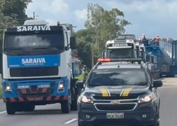 Transporte do transformador retoma estrada para encerrar ciclo em PE