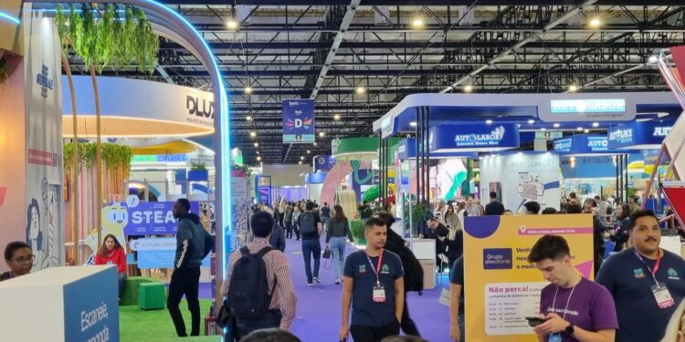 Garanhuns marca presença no maior evento de Inovação e Tecnologia para a Educação da América Latina