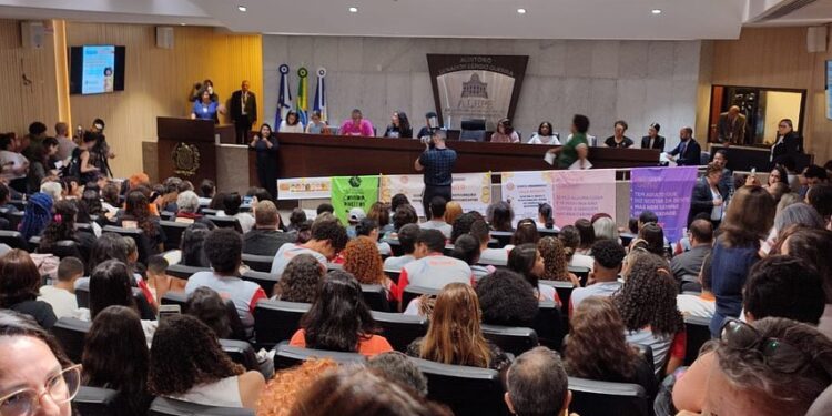 Audiência Pública na Alepe, lança Campanha do 18 de Maio