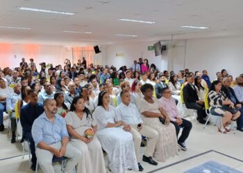 Instituição promove casamento coletivo gratuito para moradores de comunidades do Recife