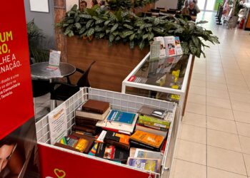Ferreira Costa recebe Doação de livros, Encontro de Síndicos e Vacinação