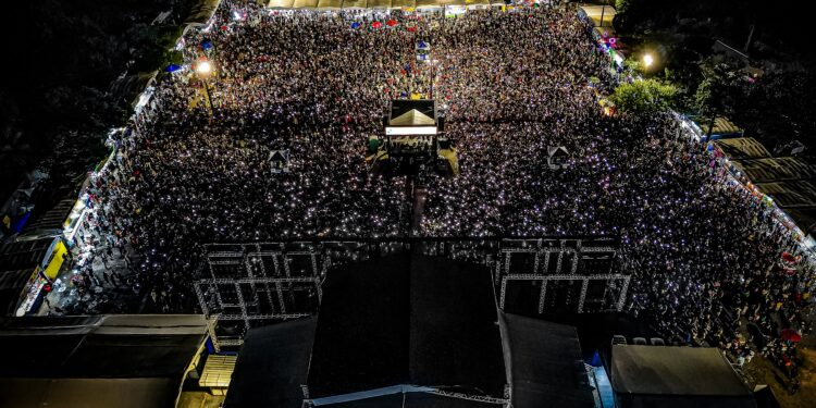 Corte de bolo, música e muita diversão marcaram o último dia de comemoração dos 432 anos do Jaboatão dos Guararapes