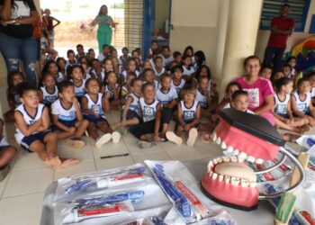 Jaboatão e Conselho Regional de Odontologia fazem atividade de higiene bucal em escola rural