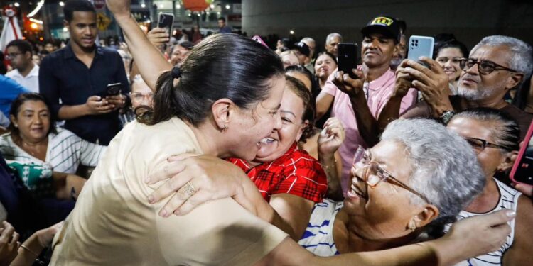 Em Limoeiro, Raquel Lyra anuncia conjunto de ações em abastecimento de água, infraestrutura, educação e economia criativa
