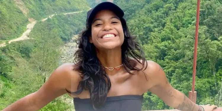 Corpo de turista brasileira é resgatado de cratera na Indonésia