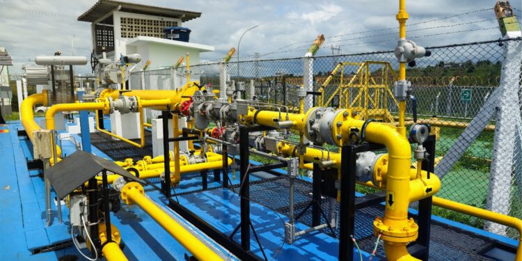 Moradores e comerciantes do Centro do Recife relataram mais uma vez cheiro de gás