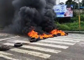 Familiares e amigos de jovens desaparecidos realizam protesto em Camaragibe