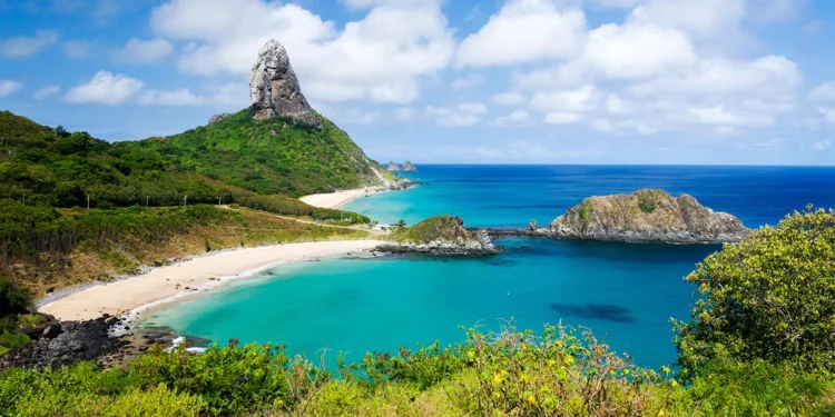 Homem é detido em Fernando de Noronha por tentar fraudar taxa obrigatória para turistas