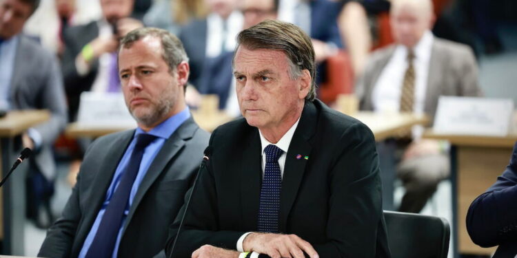 PGR pede condenação de Bolsonaro e mais 7 réus por golpe de Estado