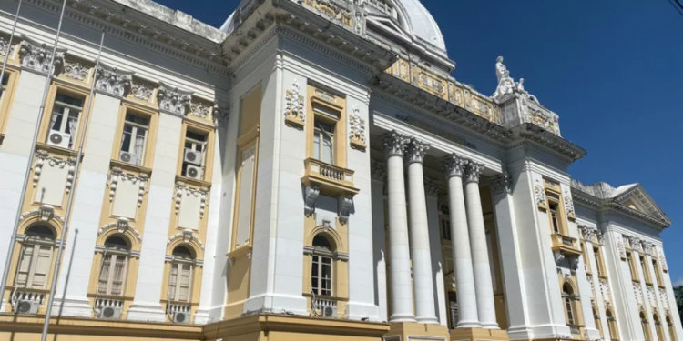 TJPE divulga concurso público para cadastro de reserva de servidores