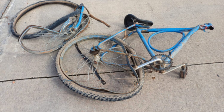 Motociclista e ciclista morrem em acidente na BR-408