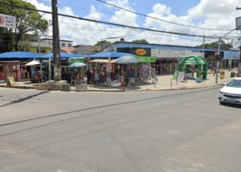Obras em Olinda interditam trecho da Avenida Presidente Kennedy