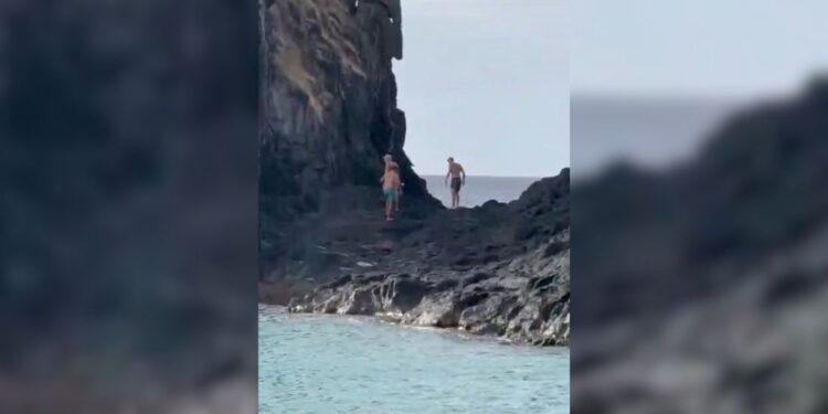 Turistas estrangeiros são multados em Fernando de Noronha