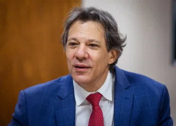 Medidas de enfrentamento ao tarifaço serão finalizadas ainda nesta quarta, diz Haddad