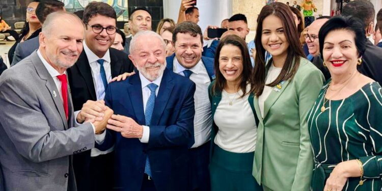 Mirella garante mais R$ 42 milhões para obras em encostas de Olinda