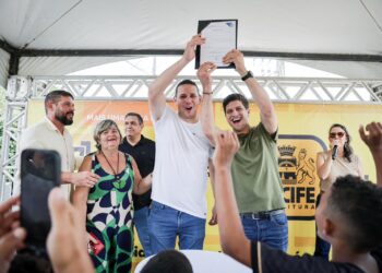 Recife investe R$ 447 mil na pavimentação e drenagem de via no Bongi