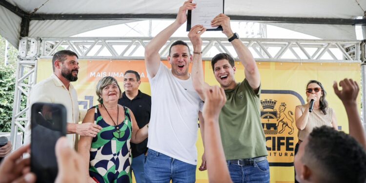 Recife investe R$ 447 mil na pavimentação e drenagem de via no Bongi