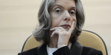 Voto de Cármen Lúcia pode formar maioria para condenar Bolsonaro