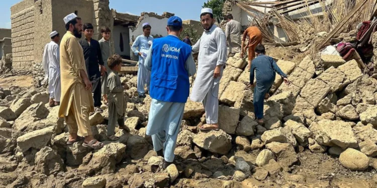 Terremoto no Afeganistão de magnitude 6,0 deixa mais de 800 mortos