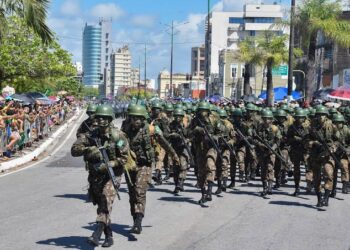 Desfile cívico-militar de 7 de Setembro acontece neste domingo