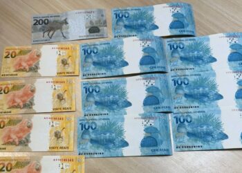 Estudante é preso em flagrante ao receber mil reais em notas falsas pelos Correios