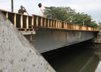 Concretagem finaliza ligação entre os dois lados da Ponte do Arruda