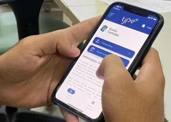 Mulheres vítimas de violência podem solicitar medida protetiva sem sair de casa