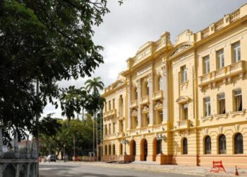 Governo de PE lança concurso unificado com 460 vagas