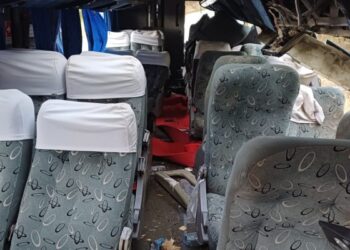 PRF realiza perícia técnica para apurar causas do acidente com ônibus na BR-423, em Saloá