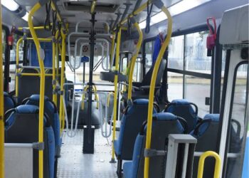 Catracas elevadas nos ônibus voltarão a ser implantadas