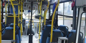 Catracas elevadas nos ônibus voltarão a ser implantadas