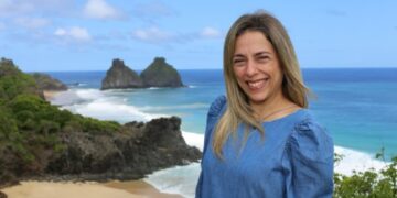 Ex-primeira-dama de Fernando de Noronha, Juliana Falcão morre aos 45 anos