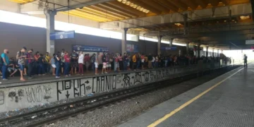 Linha Sul apresenta falha e tem intervalos maiores de circulação