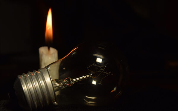 Apagão durante a madrugada é registrado em ao menos 16 estados e no DF