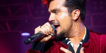 Luan Santana desembarca no Recife neste sábado com a turnê “Ao Vivo na Lua”