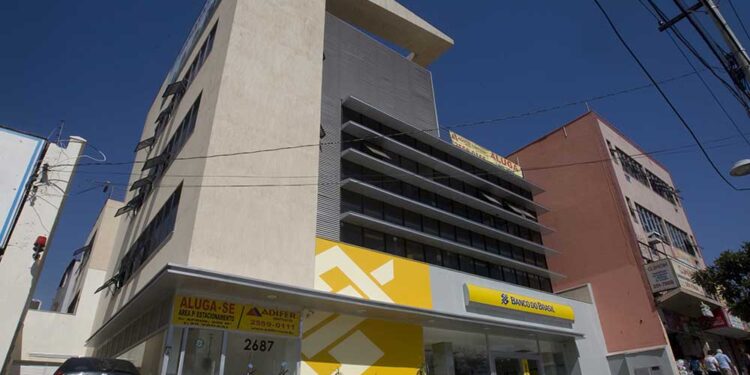 13º salário: primeira parcela deve ser paga até esta sexta-feira (28)