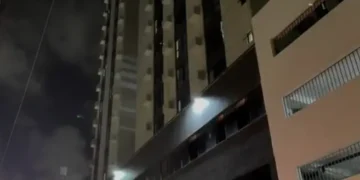 Atleta morre após se desequilibrar e cair do telhado de hotel em Boa Viagem