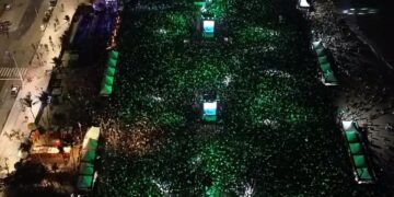 Segundo dia da Virada Recife 2026 reúne multidão, diversidade musical e inclusão na Praia do Pina