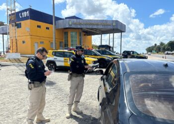 PRF realiza operação para reforçar fiscalização durante o Natal