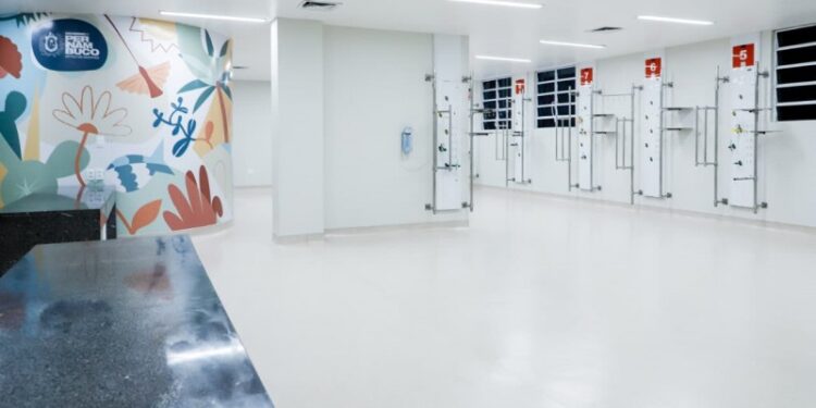 Governo de Pernambuco entrega UTI Pediátrica do Hospital da Restauração requalificada