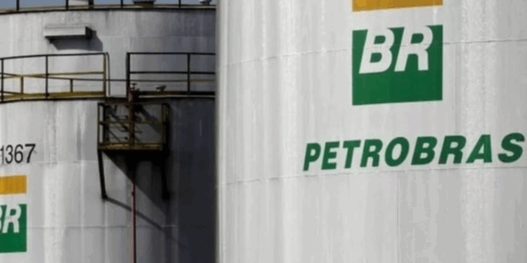 Petroleiros de Pernambuco aderem à greve nacional com 91% de aprovação
