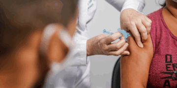 Recife inicia vacinação contra bronquiolite para gestantes a partir desta quarta-feira