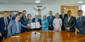 Piso do magistério tem reajuste e vai a R$ 5,1 mil em 2026