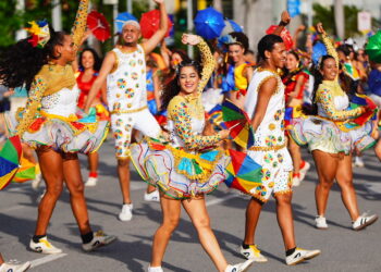 Prévias carnavalescas começam nesta terça (13) no Recife