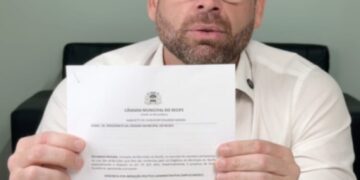 Eduardo Moura anuncia pedido de impeachment de João Campos, após polêmica envolvendo nomeação irregular de procurador